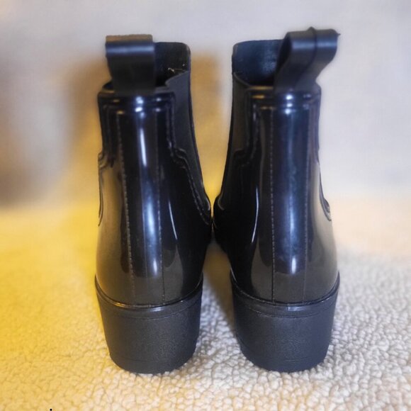 Capelli New York Women's Rain Boot Black Patent Upper - Rugged Sole = Size 8 - Picture 3 of 7
